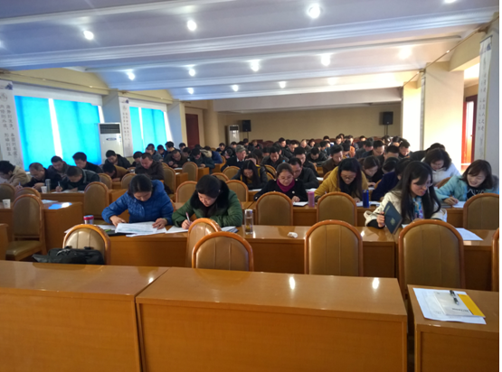 公司舉行法律基本知識及建筑施工企業(yè)法律風(fēng)險(xiǎn)防控專題培訓(xùn)