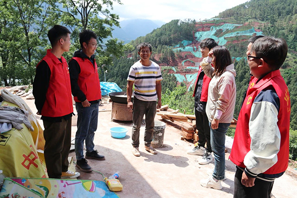 “紅色引擎”跑出征拆“加速度”｜黨員征拆攻堅(jiān)隊(duì)啃下硬骨頭！