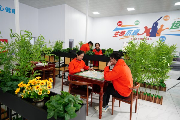 康新高速蜀道家園產(chǎn)業(yè)工人園區(qū)榮獲“蜀道集團(tuán)第一批標(biāo)桿產(chǎn)業(yè)工人園”稱號(hào)